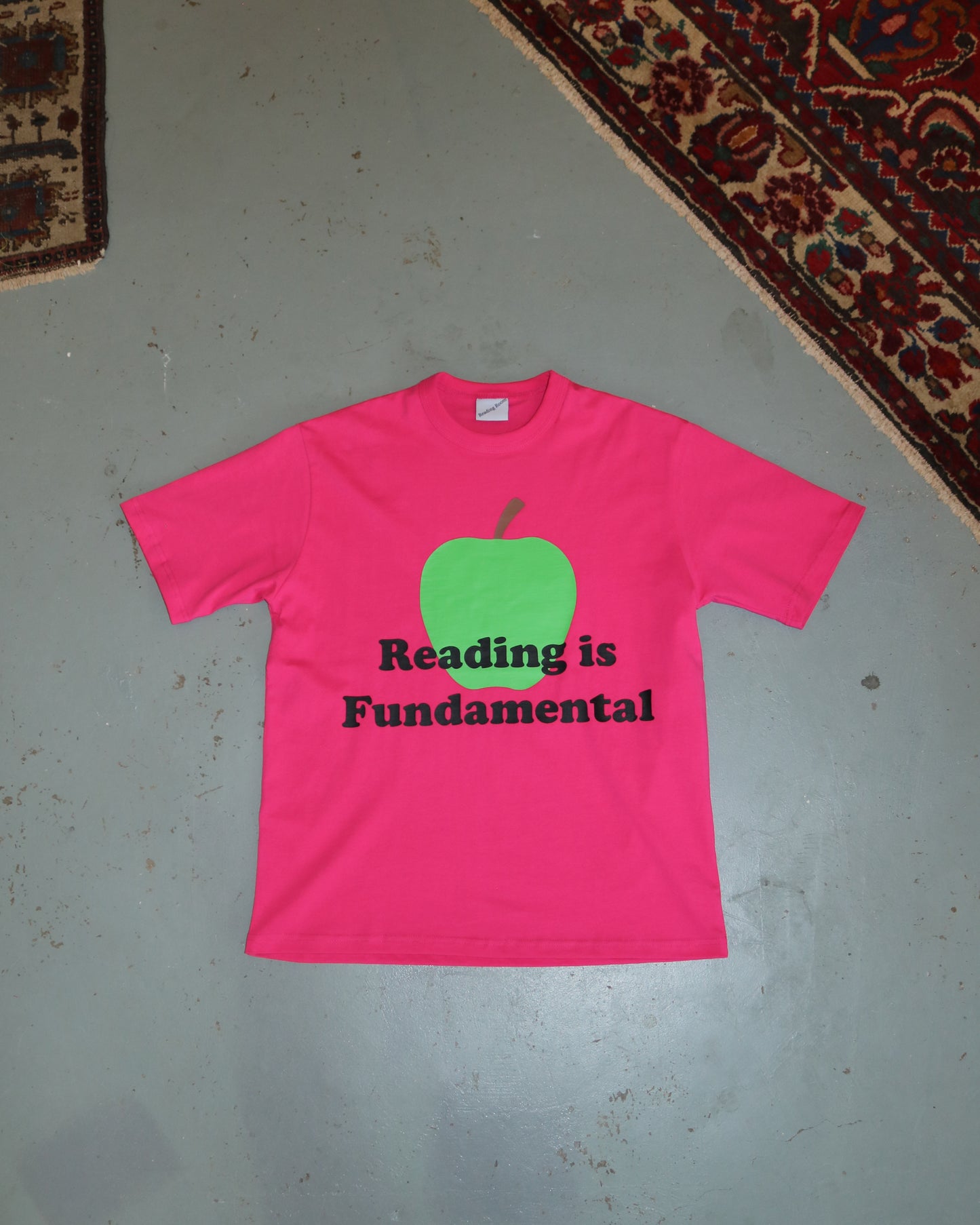 READING ROOM READING IS FUNDAMENTAL SS TEE