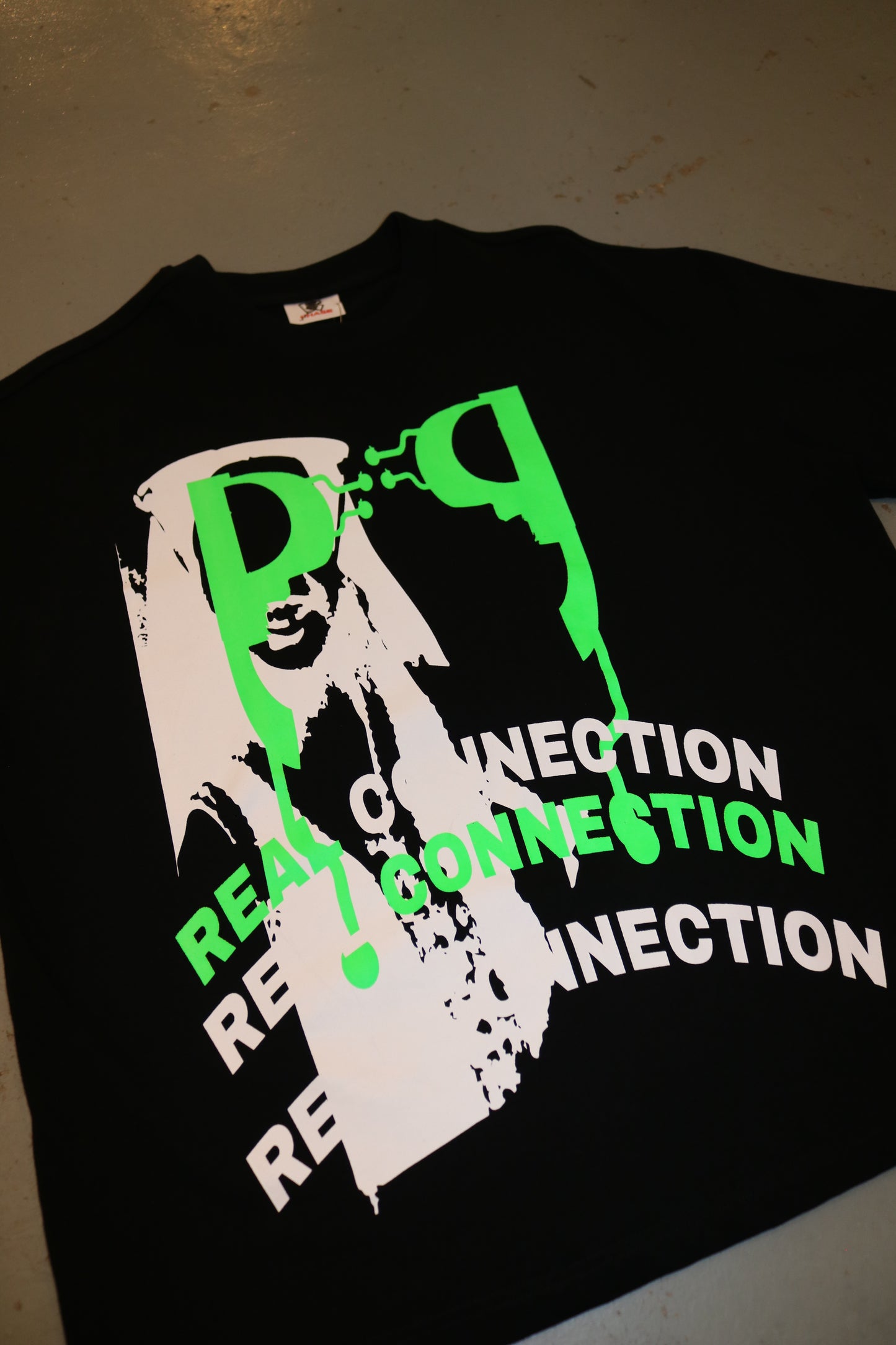 REAL CONNECTING SS TEE