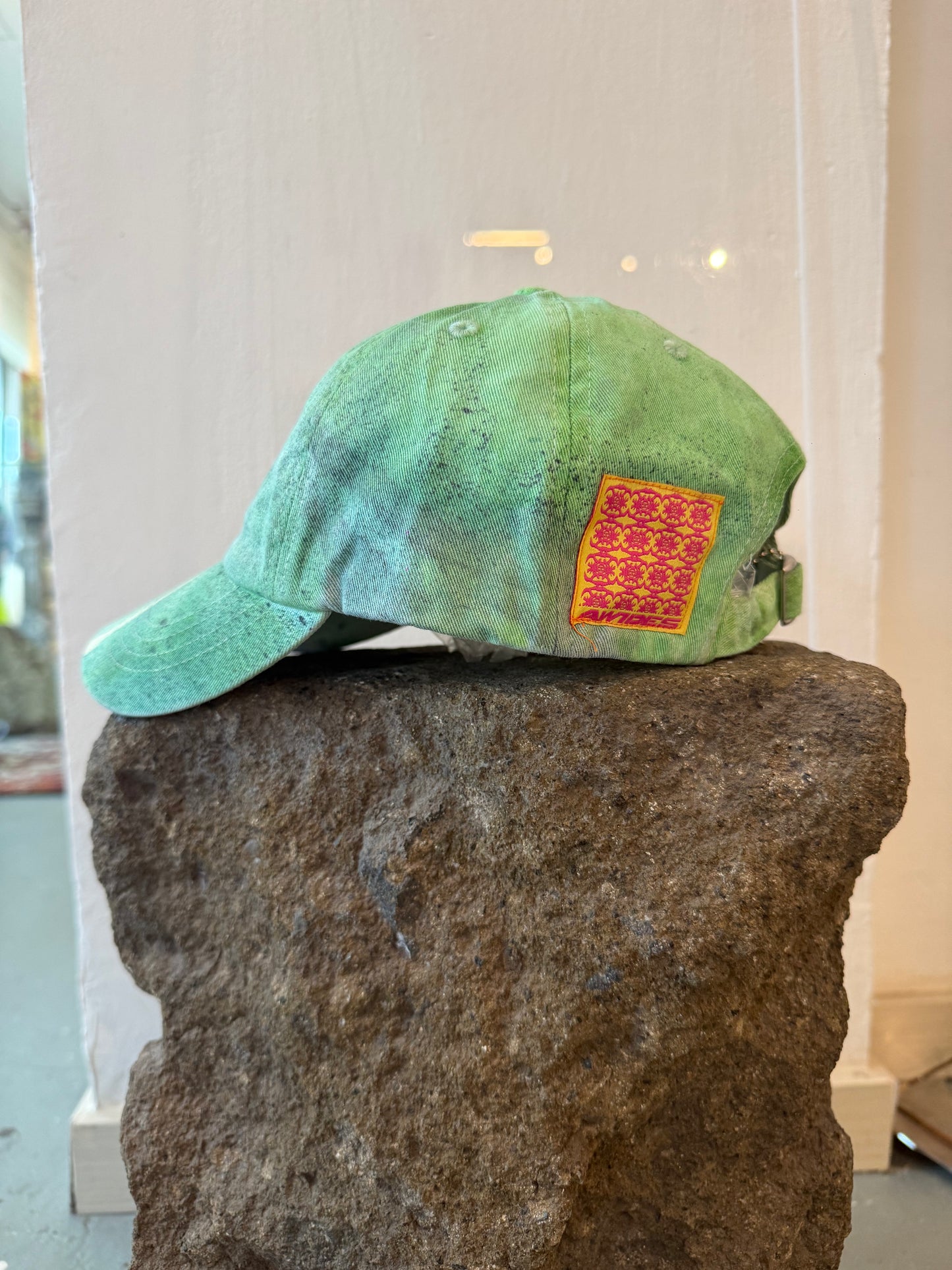 AWIDES SYMBOLIC DYED CAP
