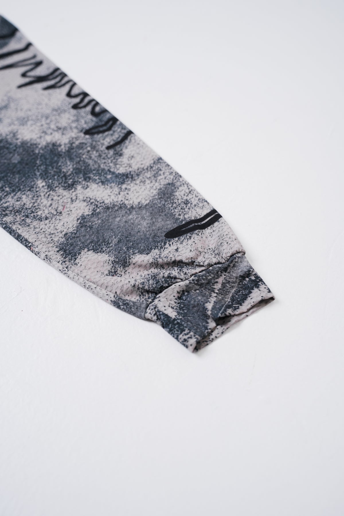 UN/I MASKING Mega Print Long Sleeve Jersey